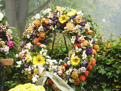 Tour d’horizon sur les compositions de fleurs d’obsèques