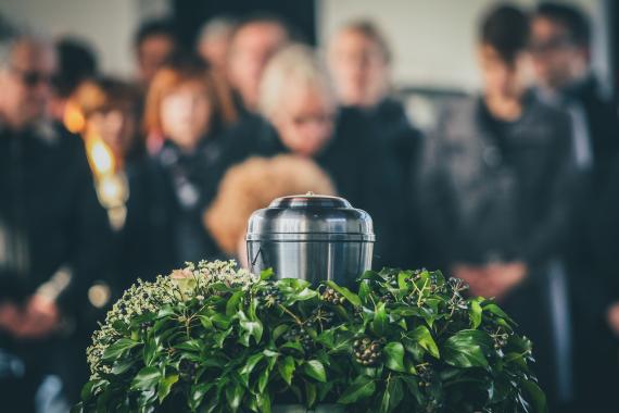 Quel est le prix d’une urne funéraire biodégradable ?